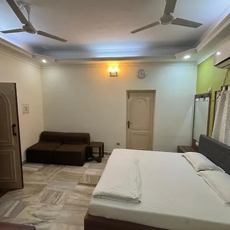 Om Sai Villa Guesthouse-2